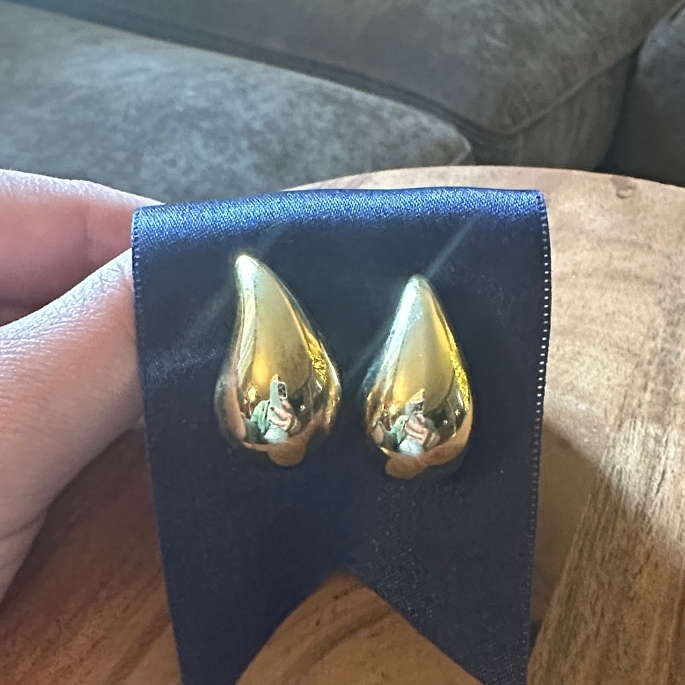 Gold Teardrop Earrings ❤️FINAL❤️